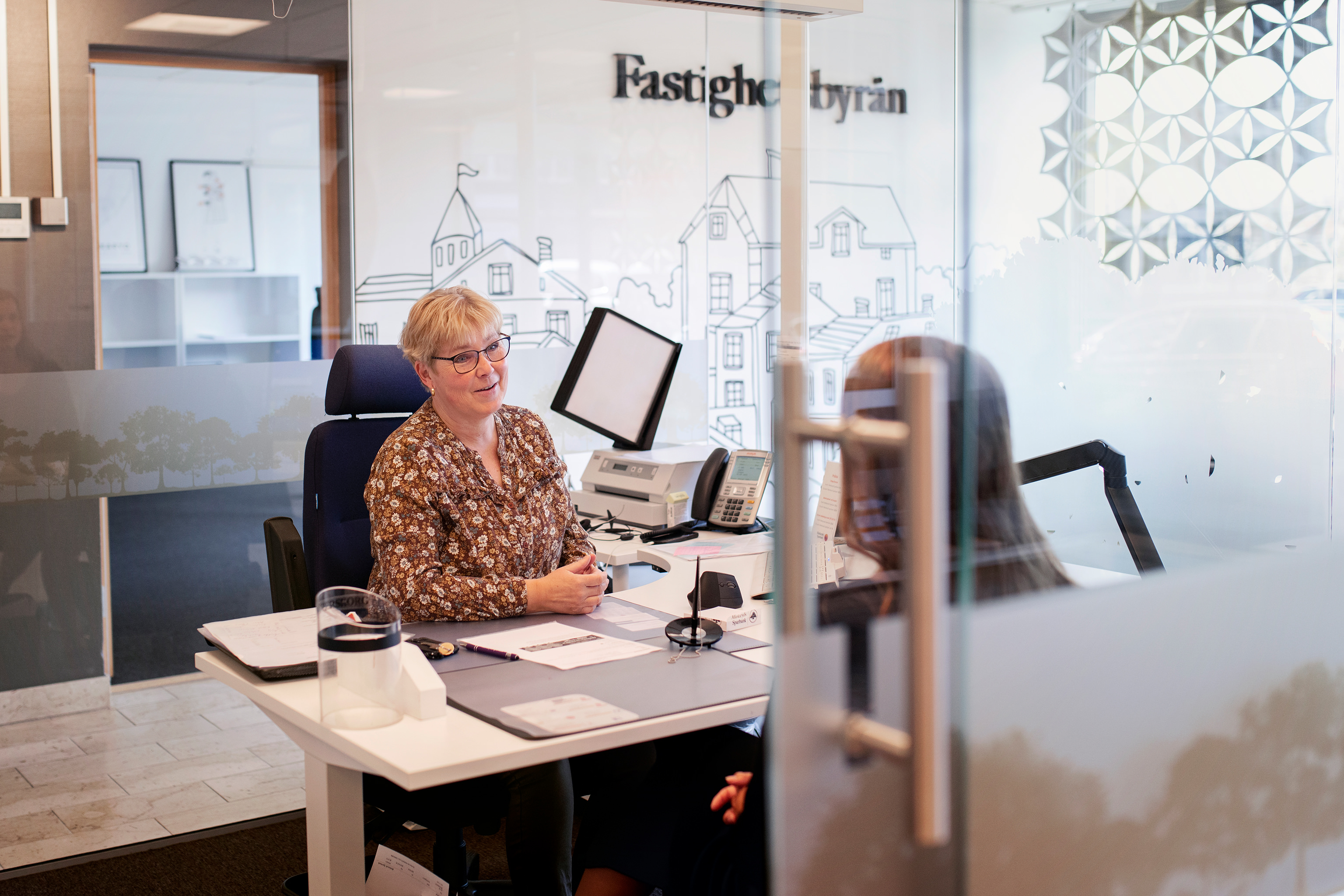 Susanne in customer service